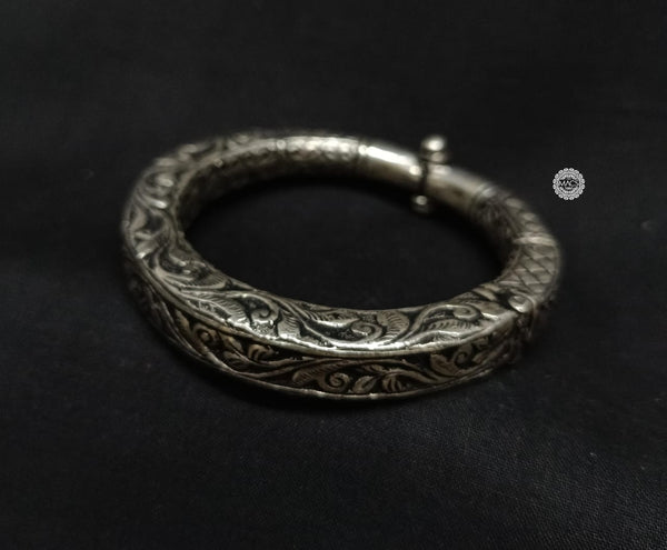 Chitai Silver kada (Size 2.6)